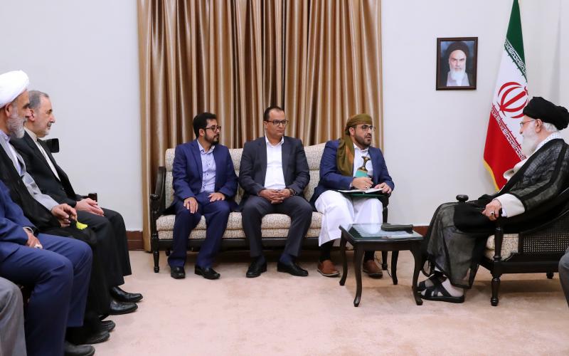 Reunido con una delegación de Ansarolá, el Líder supremo llama a defender la unidad de Yemen