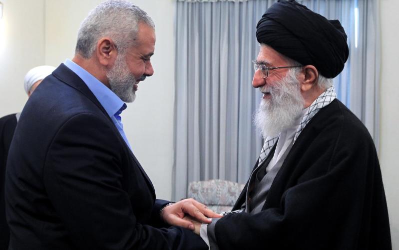 Haniya al imam Jameneí: «La disposición de Irán a armar a la Resistencia tendrá gran influencia en la confrontación con el sionismo»