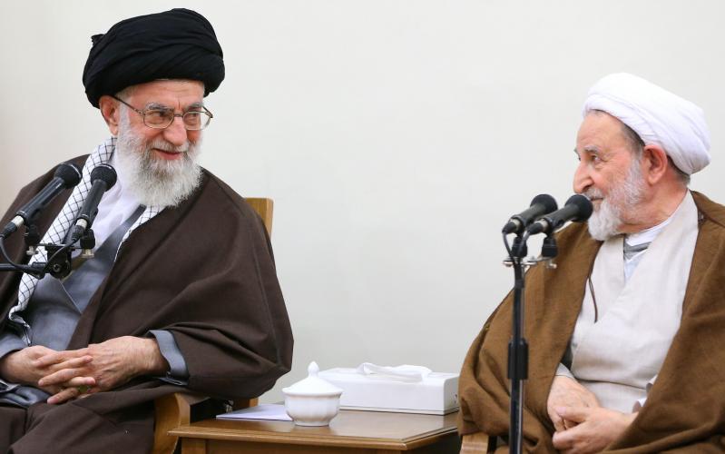 Mensaje de pésame del imam Jameneí por el deceso del ayatolá Yazdí