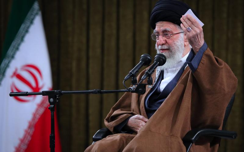 «EEUU reconoce hoy ya su humillante derrota frente a Irán»