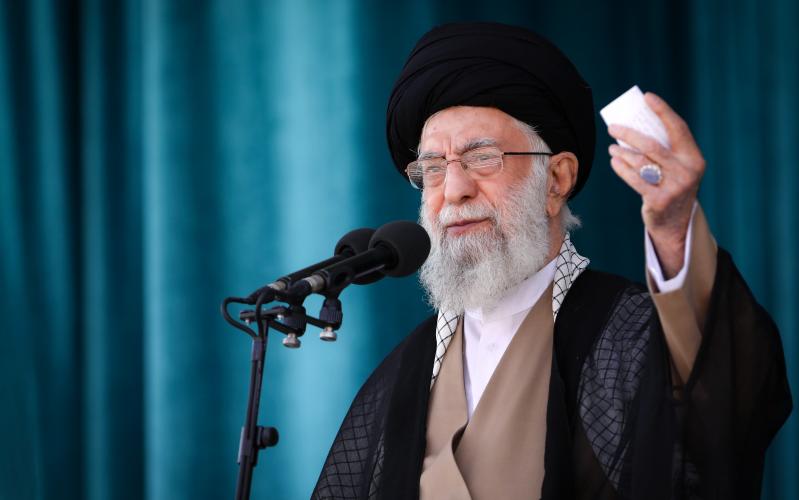 «EEUU está en contra de un Irán fuerte, soberano e independiente»
