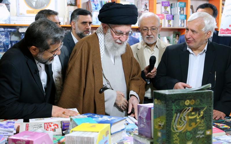 Visita a la 35.ª Feria Internacional del Libro de Teherán
